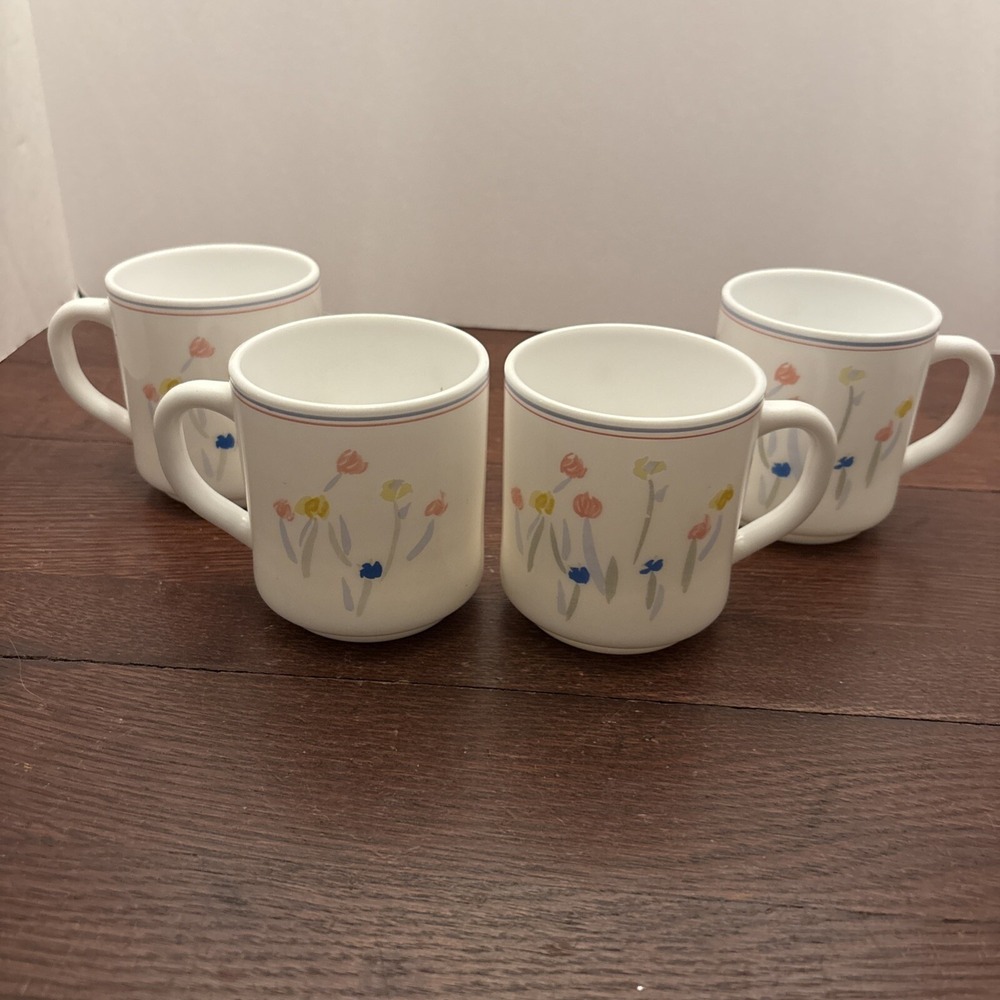 Arcopal‎ France Floral Milk Glass Cottage Style Mugs Pastoral Set Of 4